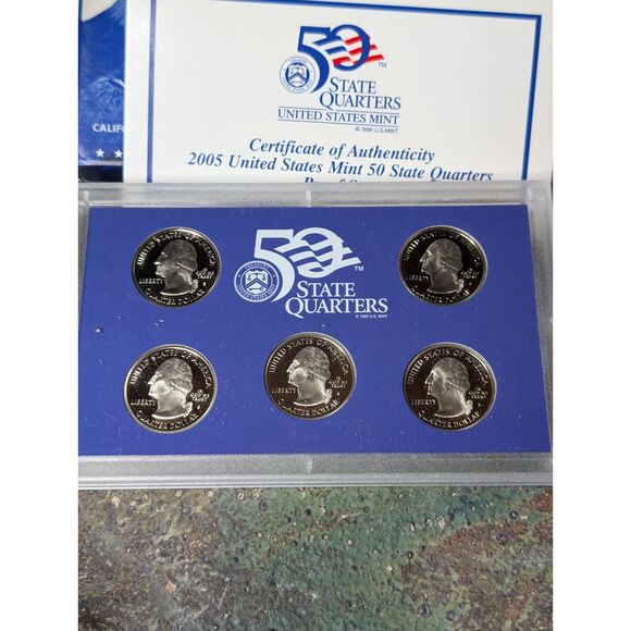 2005 U.S. Mint 50 State Quarters Proof Set – California to West Virginia – COA - Picture 2 of 3